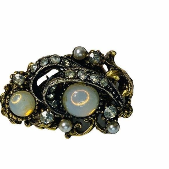 Vintage ART© Clip On Moonstone and Rhinestone Earrings Signed by Arthur Pepper - Picture 4 of 9